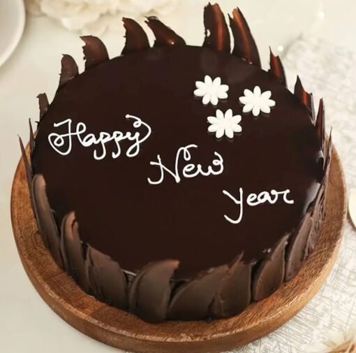 Round Chocolate Cake for New Year – Rich, Moist, and Festive Dessert.