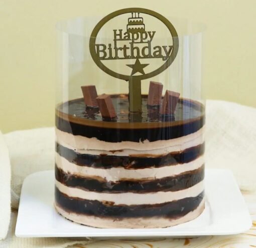 KitKat Pull Me Up Birthday Cake – Chocolate cake with KitKat bars for a fun and interactive birthday celebration.
