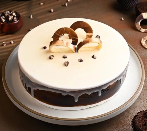 Choco Vanilla Delight Cake – A decadent blend of chocolate and vanilla flavors