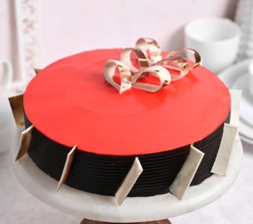 Strawberry Cake Topped with a Luscious Glaze and Fresh Strawberries